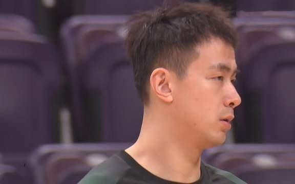 全场15次失误，辽宁男篮4分惜败赵继伟6+6手感不佳没实力打强队