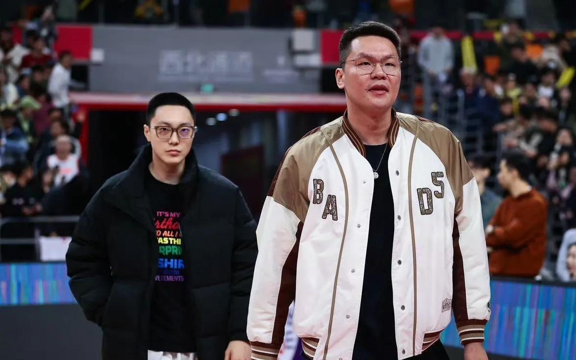 官宣到队！超级外援正式加盟广东宏远，朱芳雨千挑万选