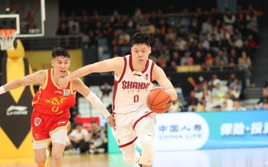 CBA揭幕战首秀乱套了8大外援混战：34岁老将参加新秀赛