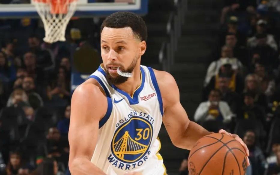 库里巴特勒合砍61分，但勇士惨败！一战出现四个问题，有些棘手