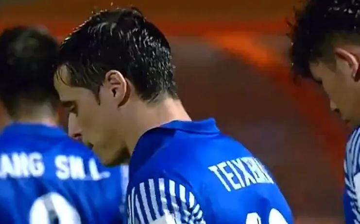 中超3强亚冠总结：申花举白旗，海港惨败，仅成都蓉城拼到最后