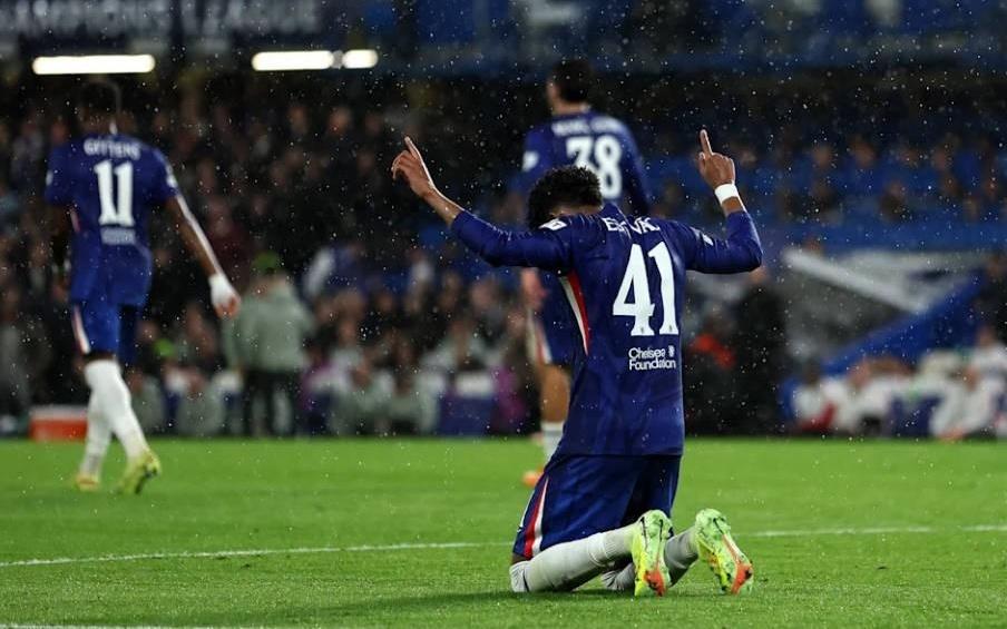 邮报：埃斯特旺最近表现出色，但预计内托将首发出战伯恩利