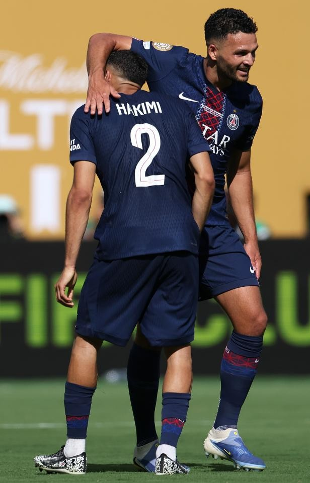 加冕六冠王！巴黎圣日耳曼获得洲际杯