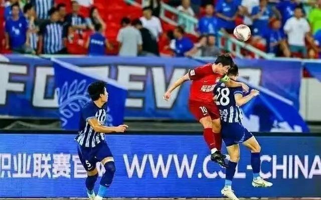 中超武汉三镇大比分落败河南队降级隐患并未消除