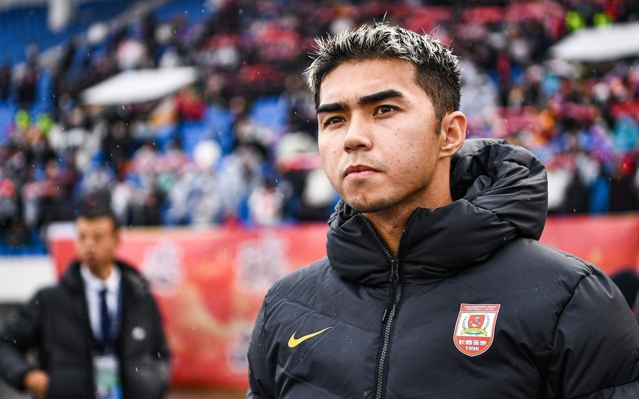 长春亚泰6比0成都蓉城！重返中超稳了上演一天两胜，打出统治力