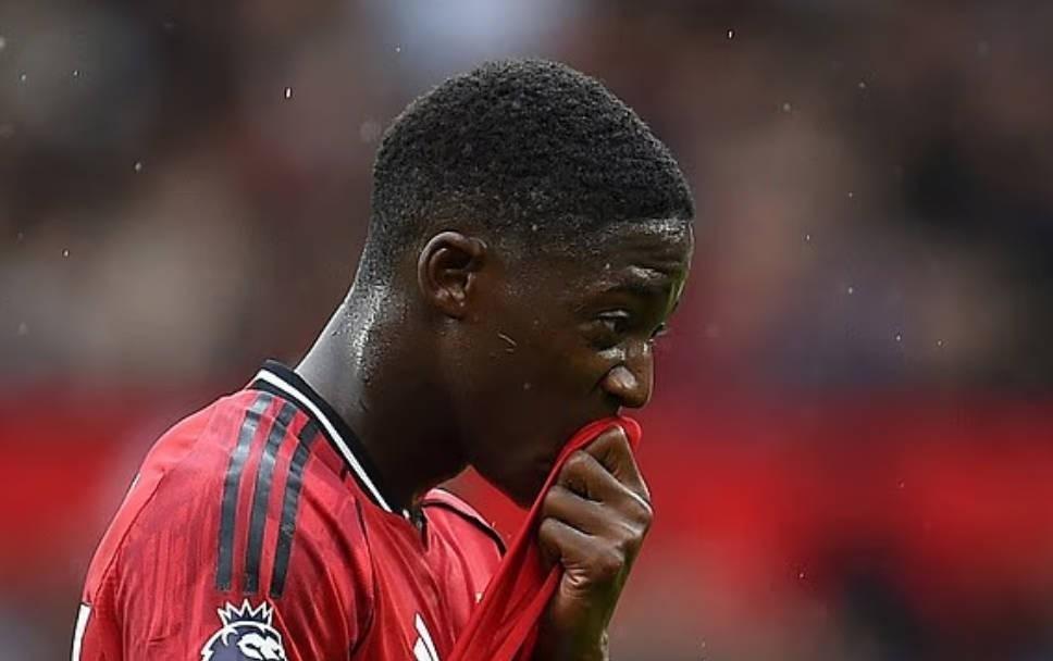 费迪南德：非洲杯时梅努应抓住机会，感受自己想留下还是离开