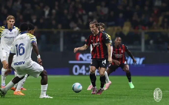 莫德里奇丨11场首发，9场踢满全场