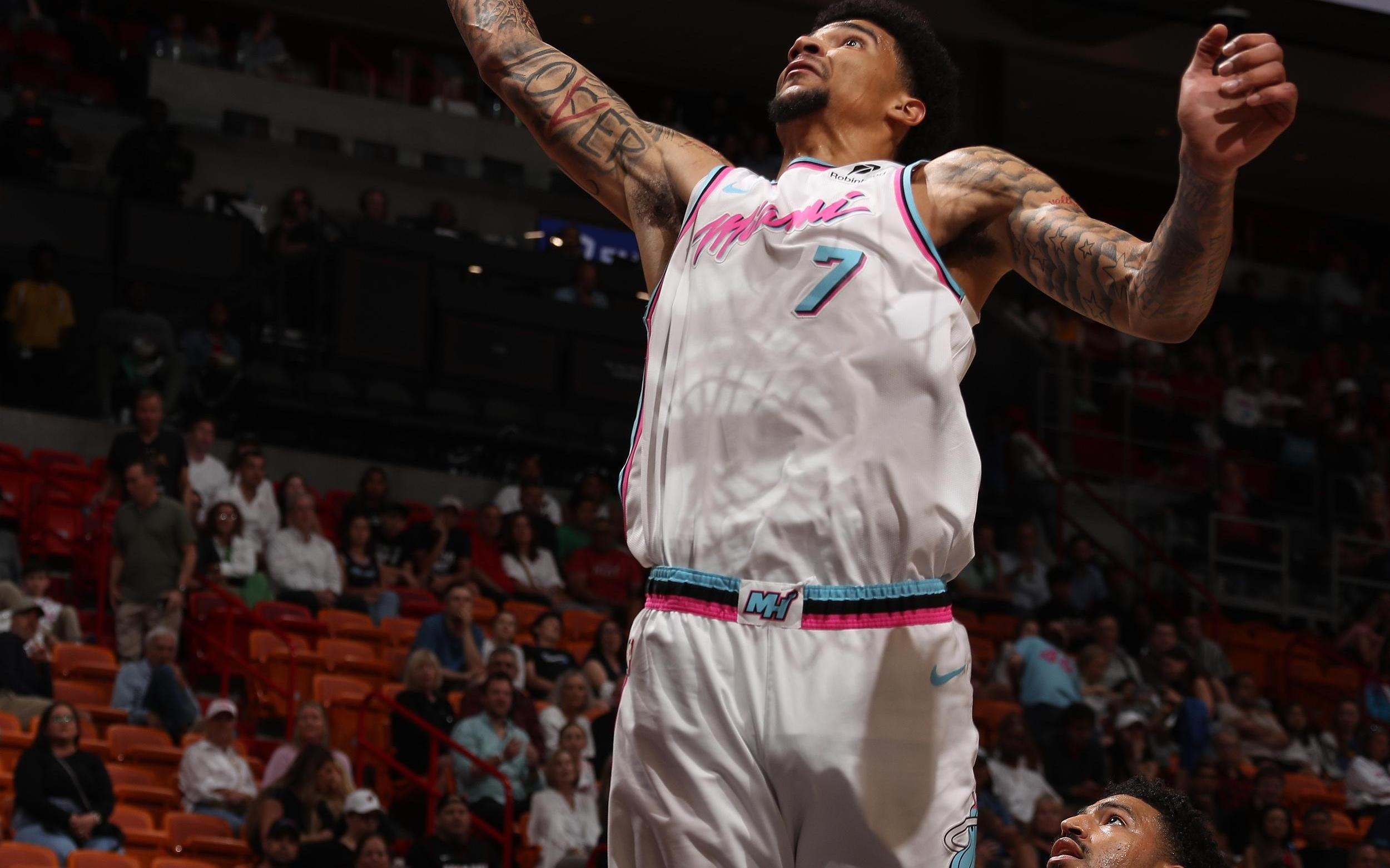 媒体人：热火准备让二年级新秀韦尔搭档阿德巴约出任首发