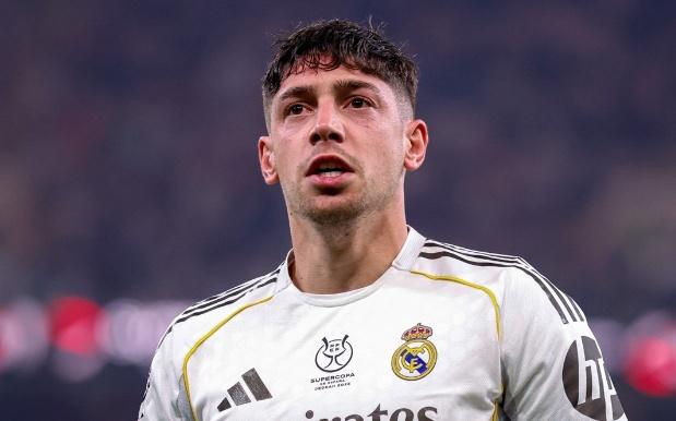 阿隆索自寻死路！巴尔韦德创造历史，皇马21复仇马竞决赛战巴萨