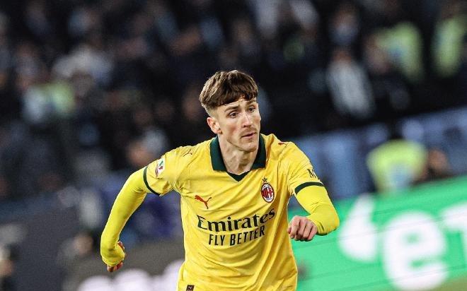 足球铁律惩罚红黑军团！扎卡尼一剑封喉，拉齐奥10复仇AC米兰