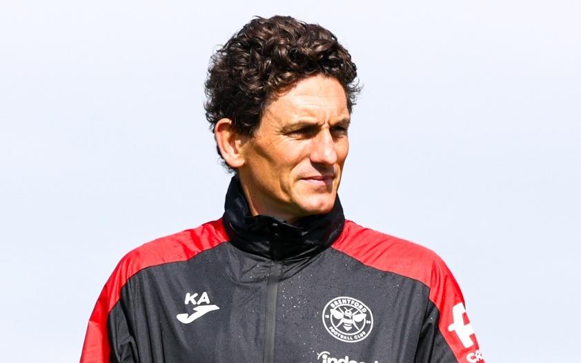 安德鲁斯：主场球迷应热烈欢迎姆伯莫，希望他明天踢得不开心