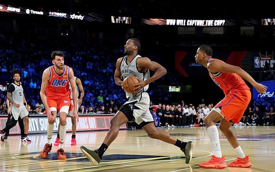 关键时刻又掉了链子，马刺锋线大将真不是能打硬仗的球员