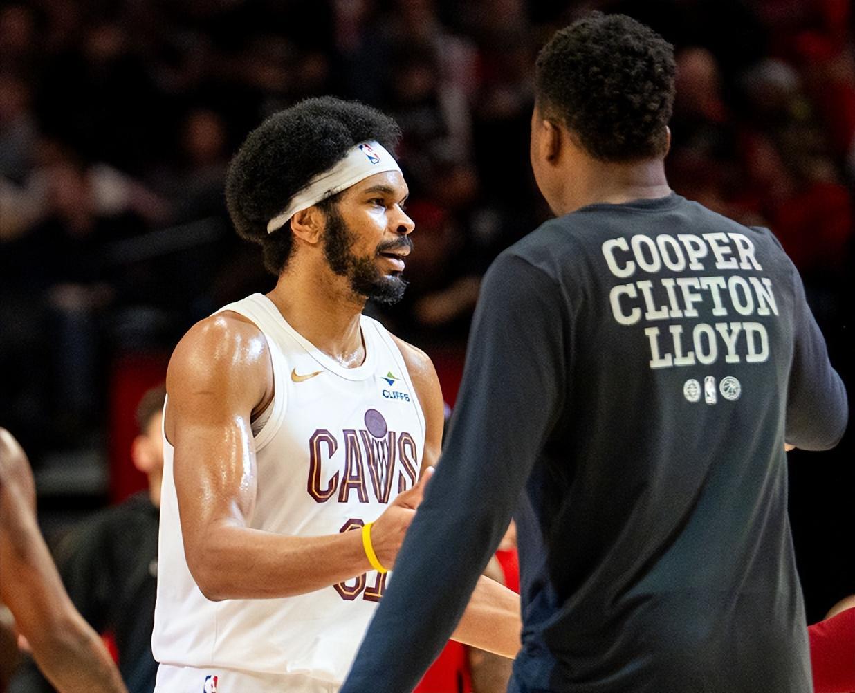 SGA轰34+5+13仍无缘今日最佳！对不起，你碰到创纪录的阿伦了