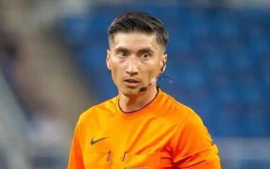 从麦麦提江的淡定自若看，泰山队的确应该和裁判搞好关系