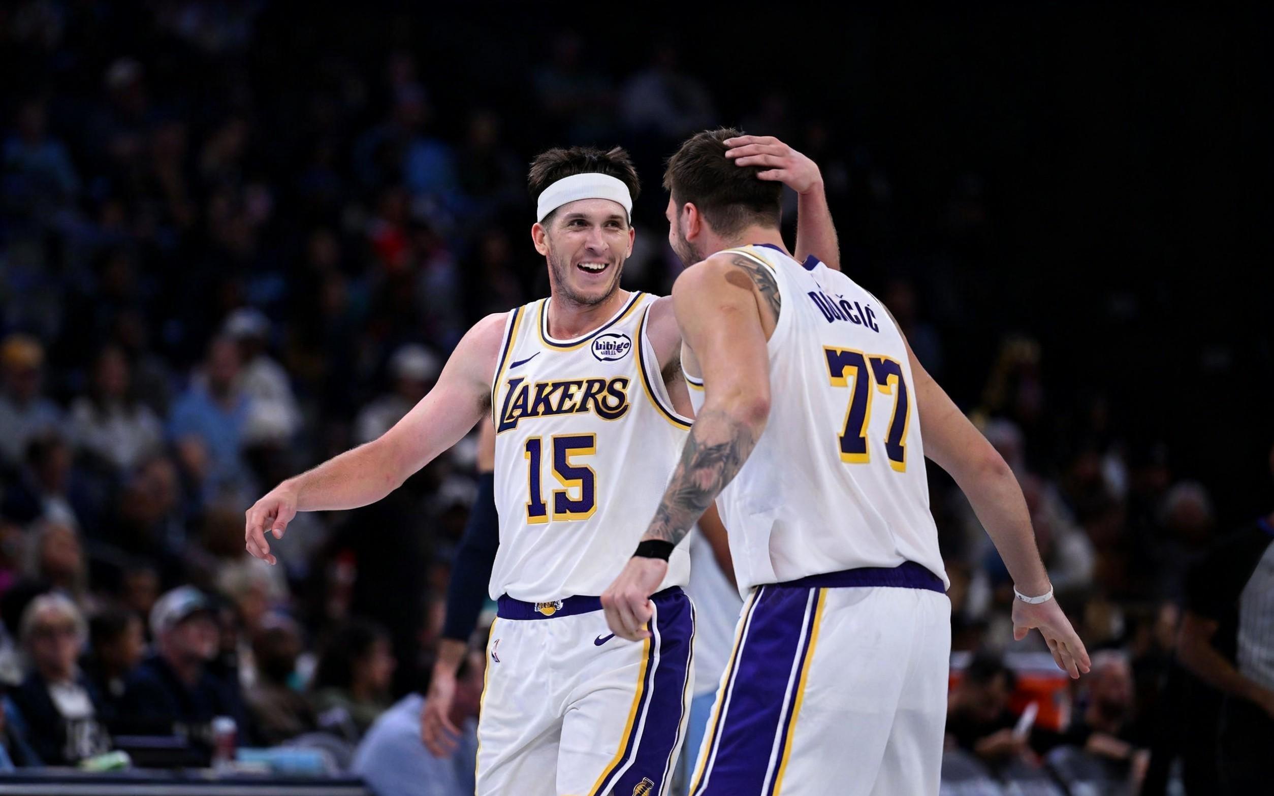 东契奇：里夫斯今晚好像不想投篮，我不知道是为什么