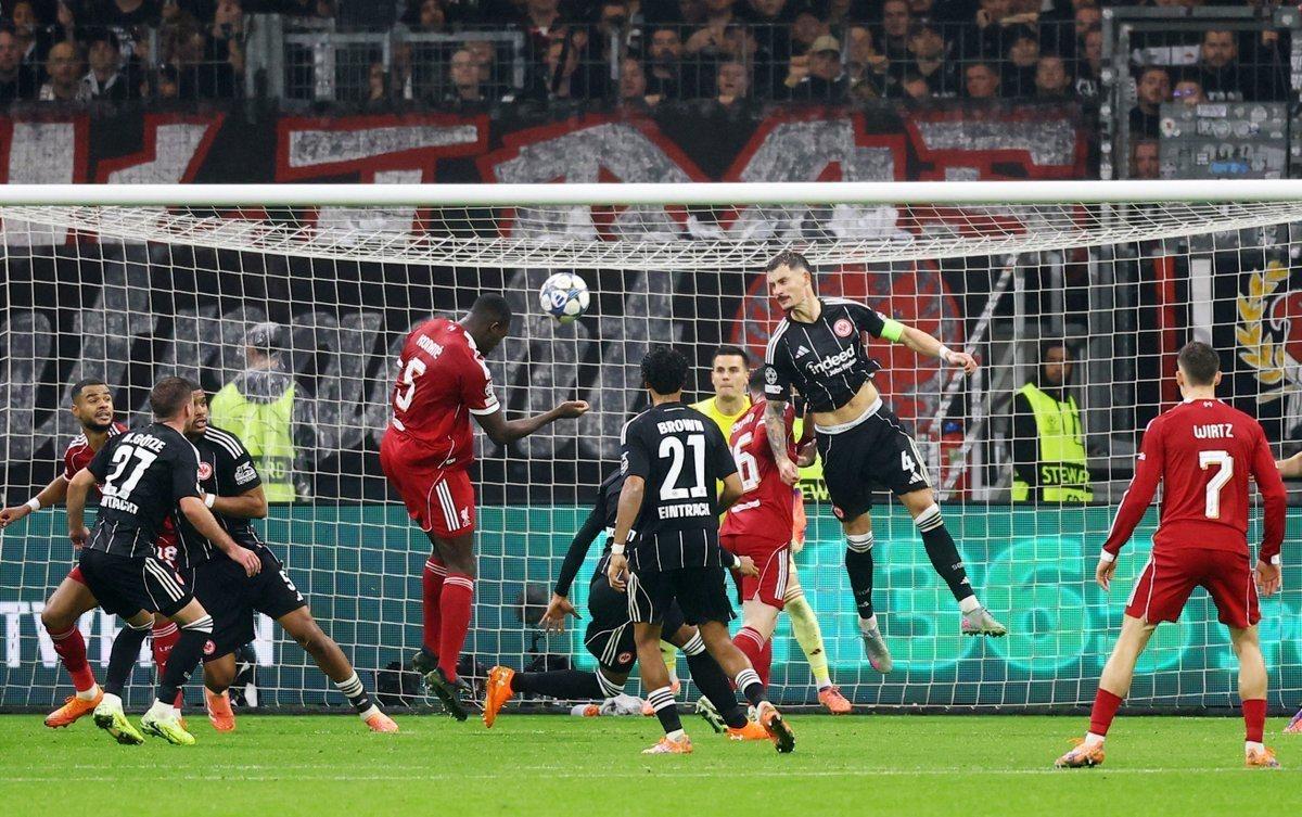 小型食物链，利物浦、法兰克福、加拉塔萨雷之间形成胜负闭环