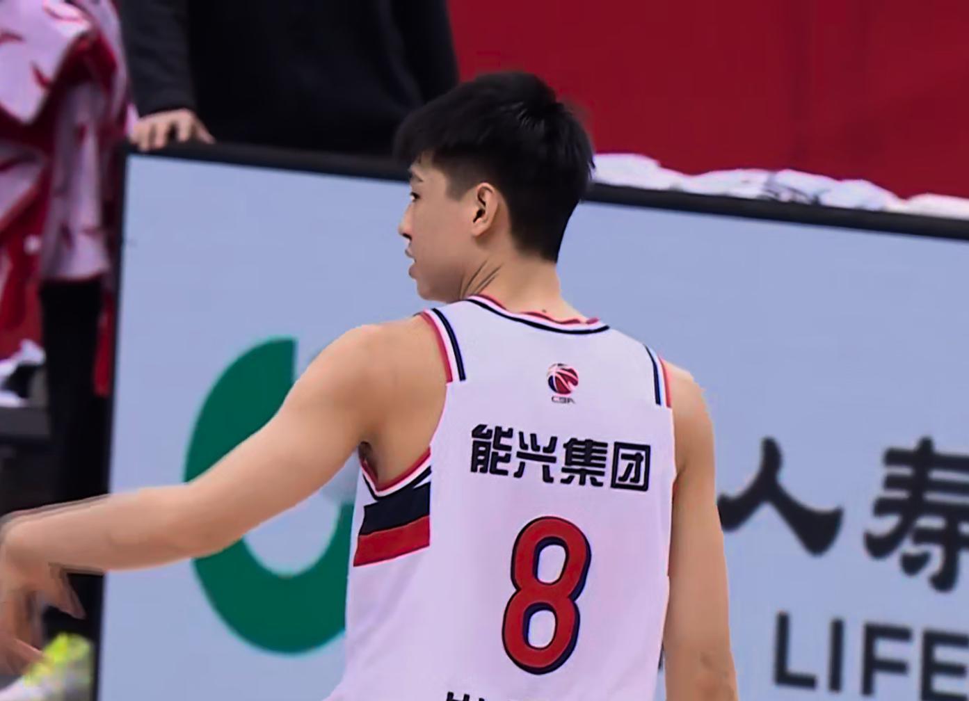 不是顶薪！崔永熙仅B类合同签约广东队4年，朱芳雨这下赚翻了！