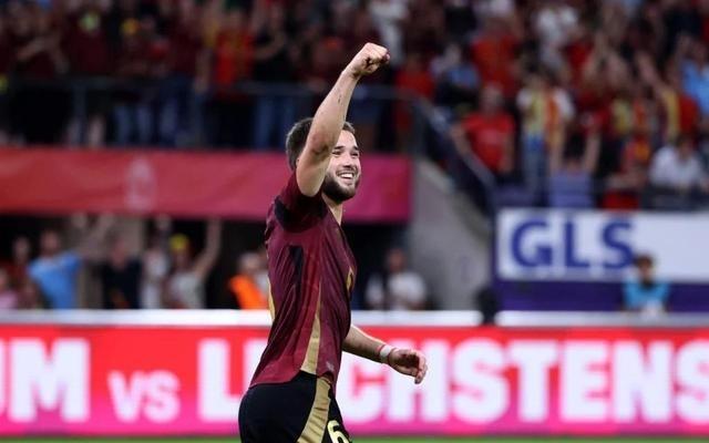 英媒：关窗前利兹联、埃弗顿等队求购比利时国脚拉斯金被拒