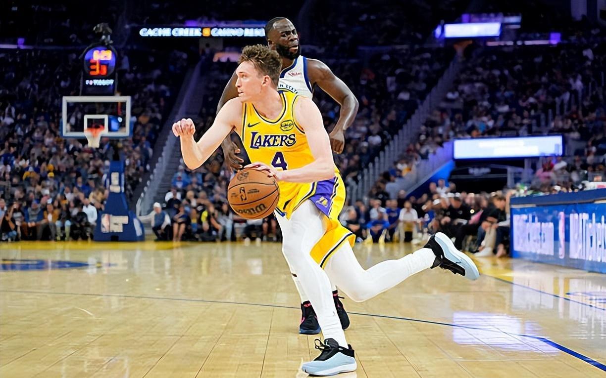 夏季联赛打不明白，湖人侧翼新星季前赛面对勇士三阵也打不明白