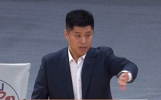 不行就换！CBA土豪又开始了，才打2轮就换外援，新援曝光，够豪横