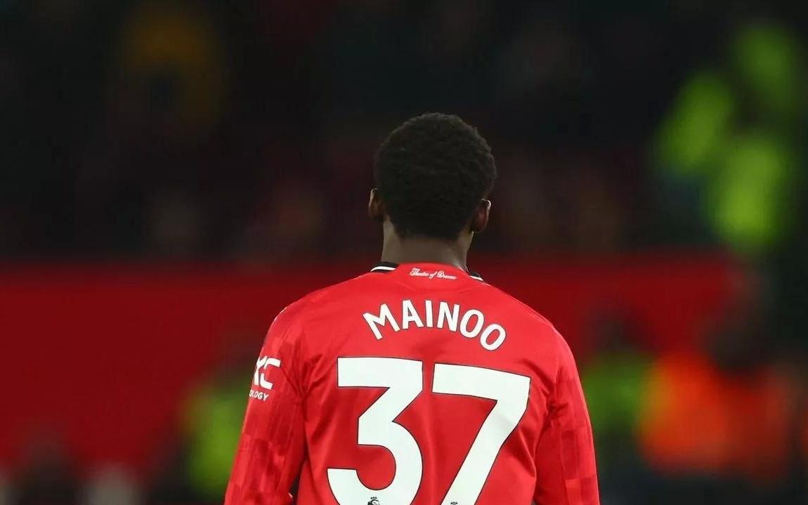 前英超球员：梅努显然在训练场上做得不够多，没能打动阿莫林