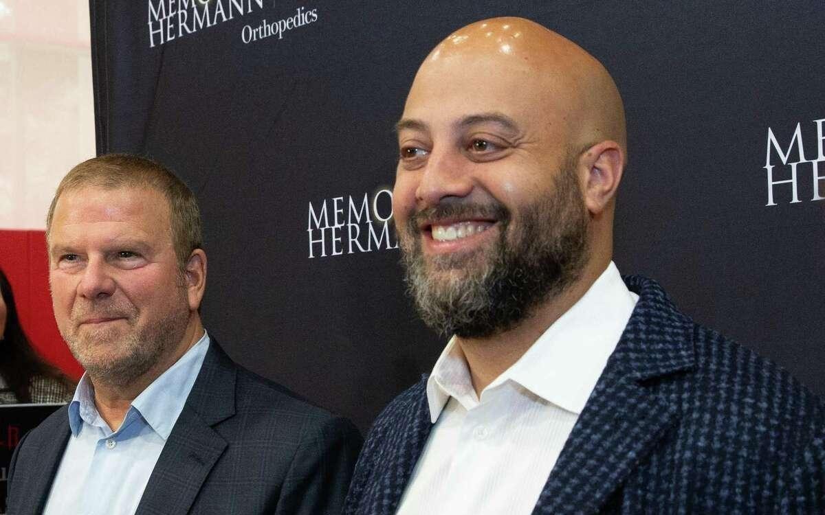 定了！火箭28岁旧将签约CBA球队，上周刚被裁掉，三分命中率超4成