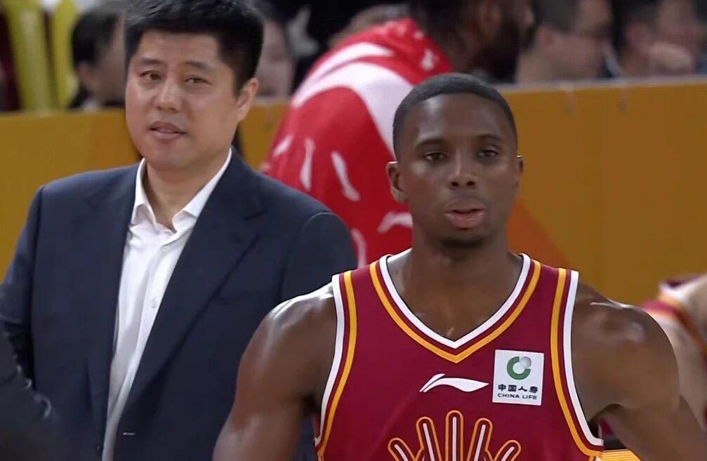 山西男篮签下新外援，G联赛18+5+8双能卫加盟，基本取代诺威尔