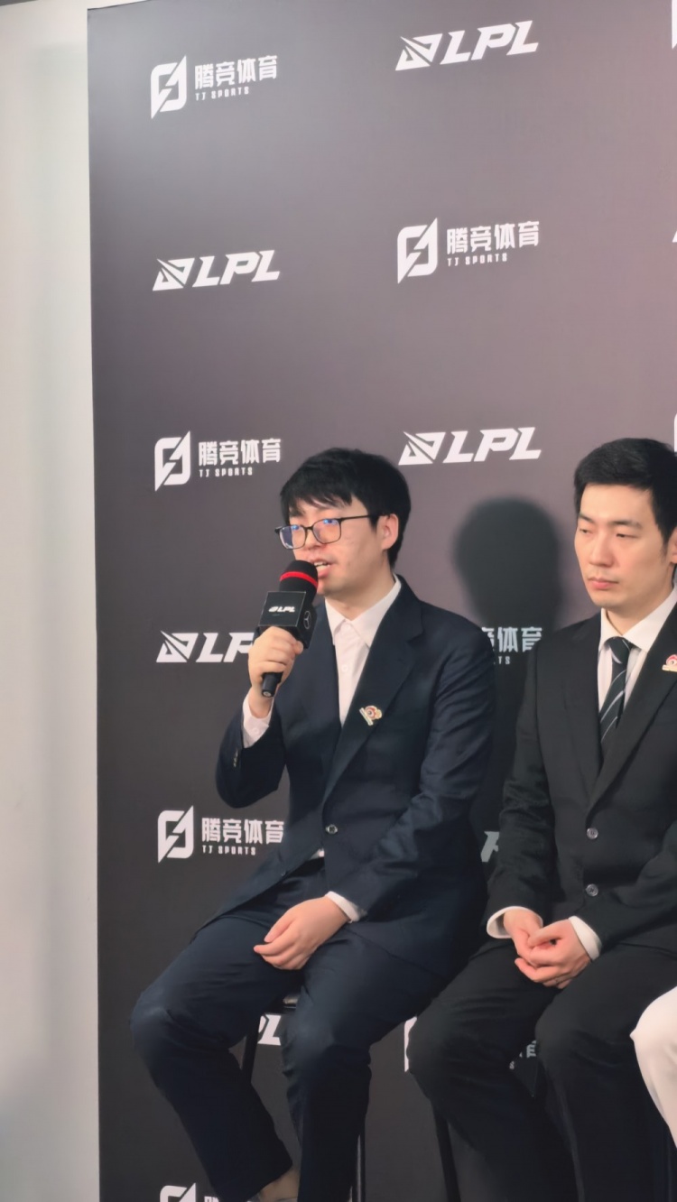 茂凯来听听你的BP是怎么被爆的！WBG教练分析第一局拿下原因