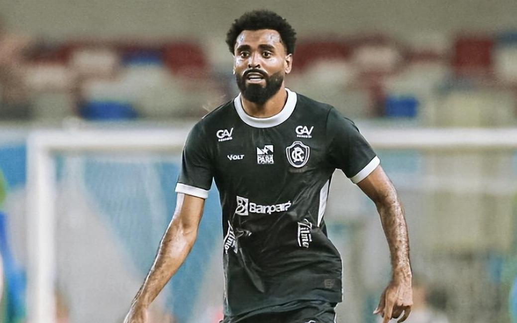 奇闻：巴西球星自掏腰包加盟中超！为了