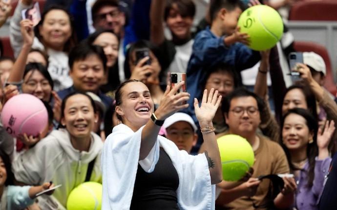 官方：女网世界第一萨巴伦卡因伤退出中网