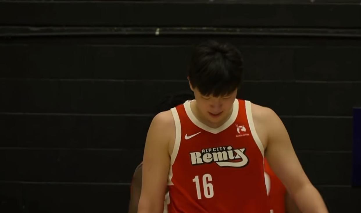 生涯最强一战！杨瀚森狂轰20+7+7，“新