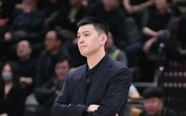 贺天举：杨鸣想要的外援俱乐部全买不起，想要威尔哲却给韦伯