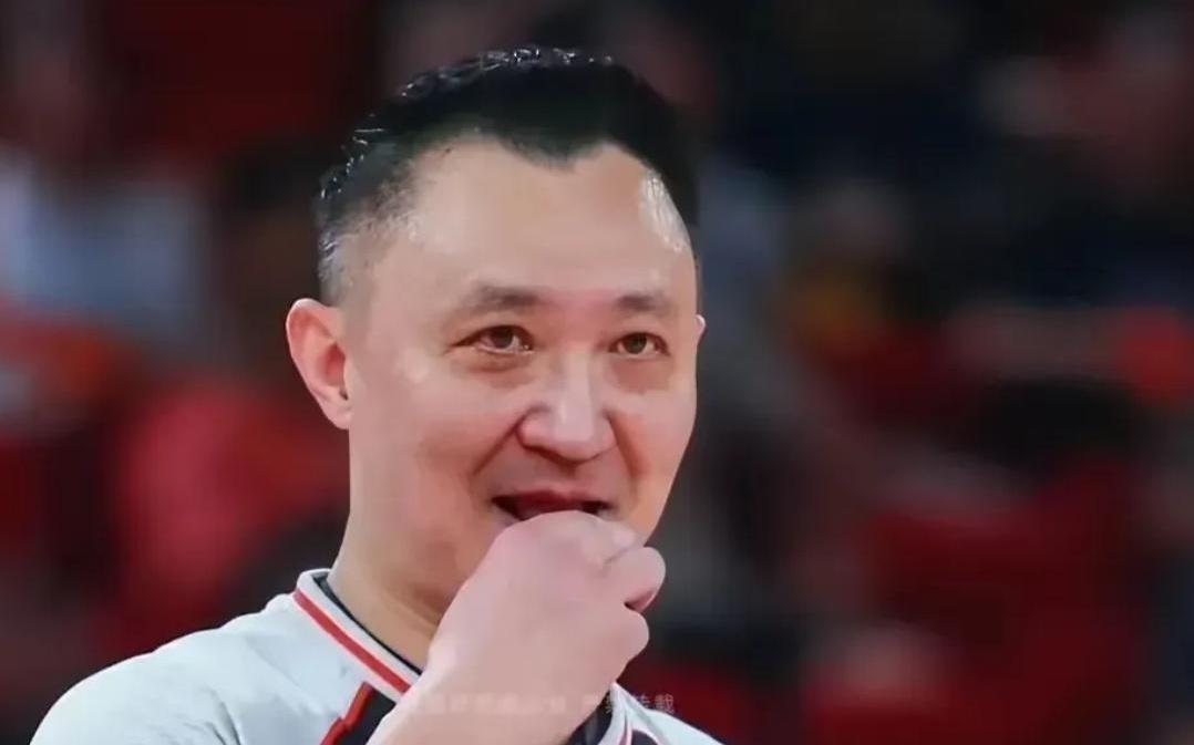 最菜卫冕冠军广厦16惨败辽宁，除了胡金秋全员梦游