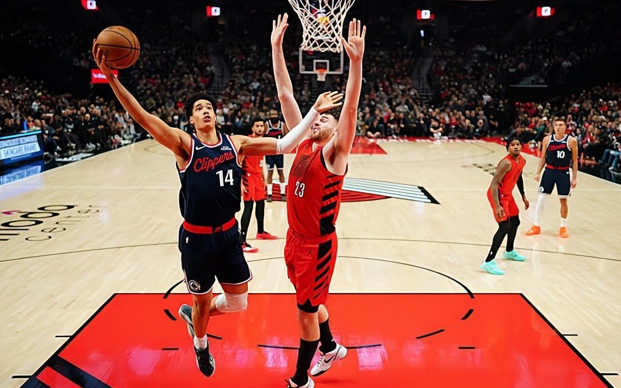 不错的蓝领型中锋！快船接下来会给内线新秀多一些出场时间吗