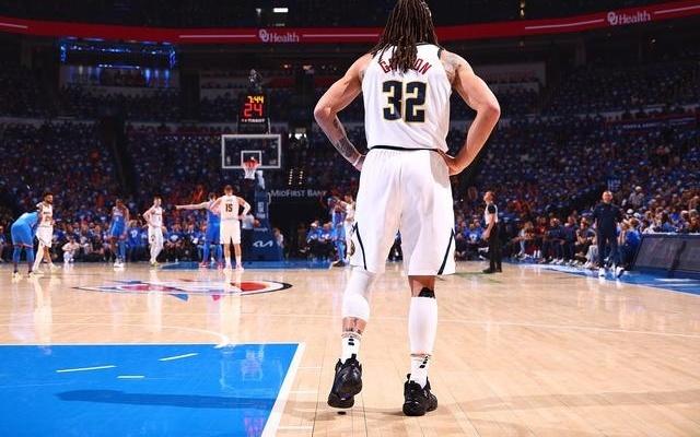 休赛期做了啥来保持状态戈登：练球+打游戏保持热爱很重要