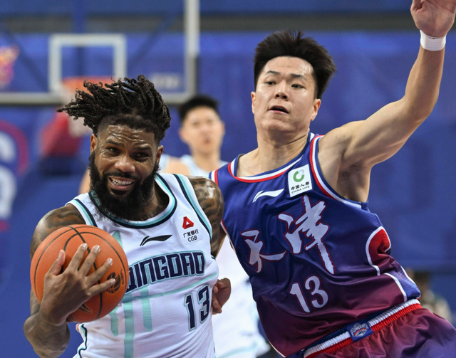 正式官宣！CBA顶级外援加盟山东男篮，携手高诗岩，邱彪冲击前四