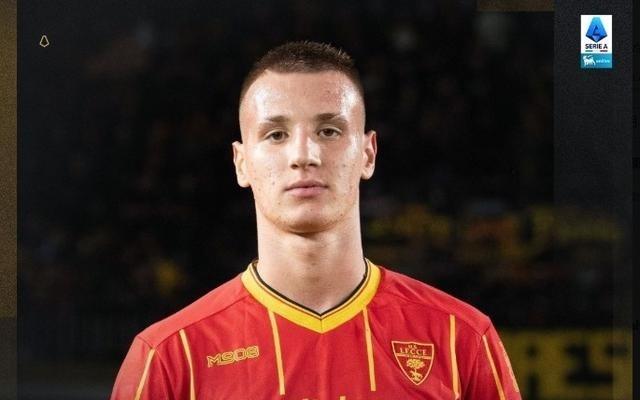 卡马达：很高兴打进意甲首球并帮助球队，我把进球献给弗洛伦齐