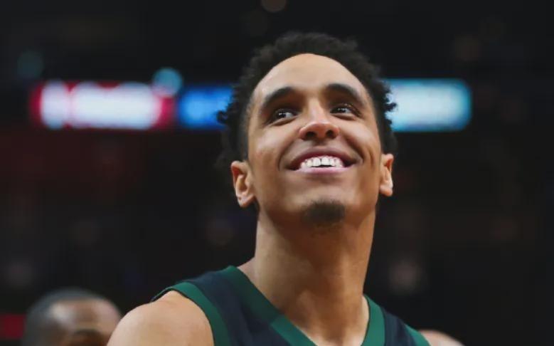 突发！当场毁约！还好勇士没签！