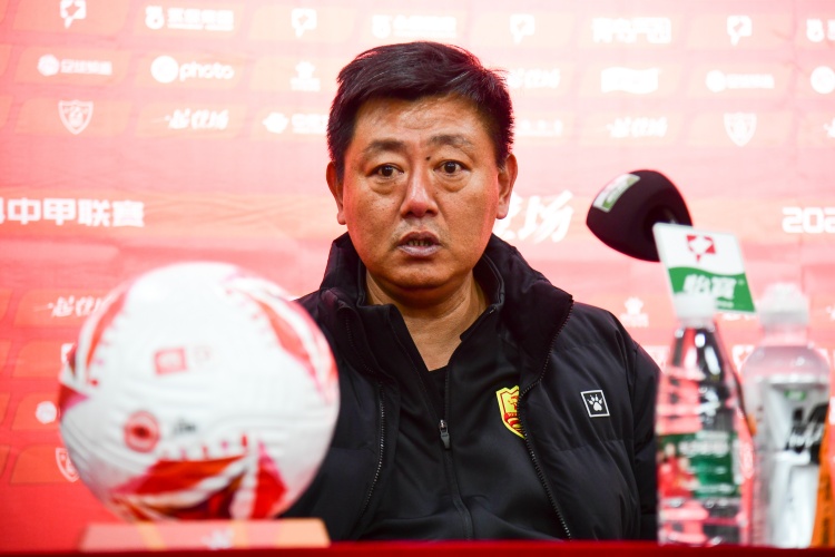 青岛红狮主帅：足协杯踢泰山是学习机