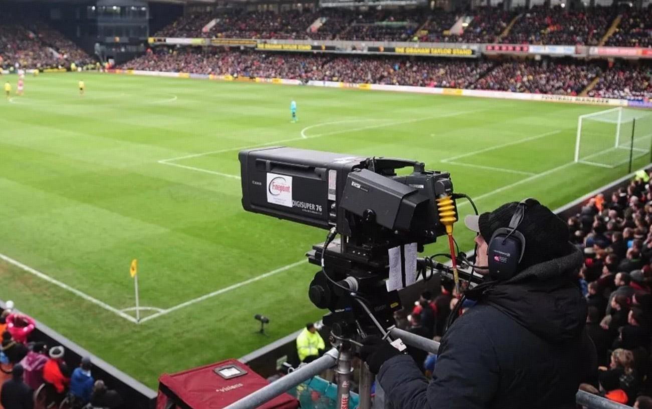 中午12点30开赛的英超，为何仍会有数