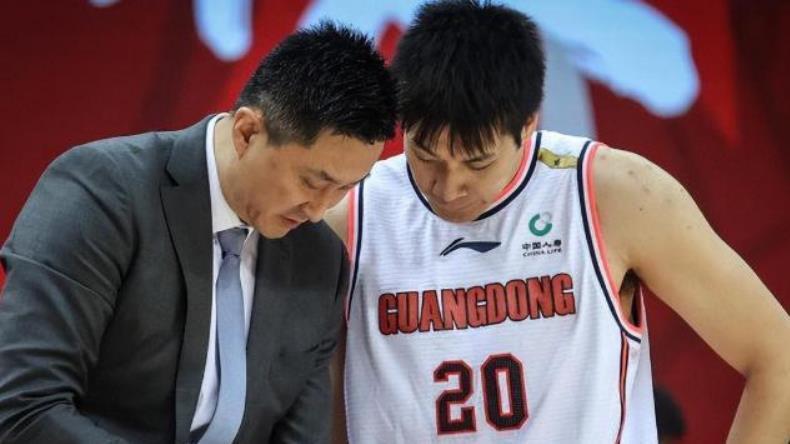 上岗了！广东功勋球员完成身份转变未来或接班杜锋