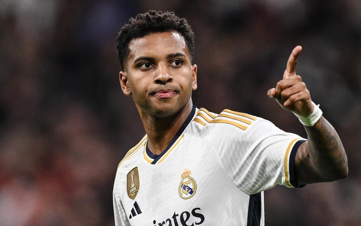 喜讯！热刺锋线隐患解决了，冬窗追逐拿下罗德里戈，即将逆袭英超