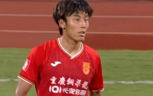 冲超福将，和晓强三年内先后帮助西海岸、英博，铜梁龙冲超