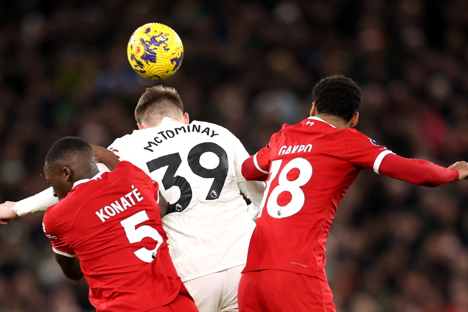 双红会归来！连遭绝杀反噬的红军非胜不可，光脚的红魔不怕搞事