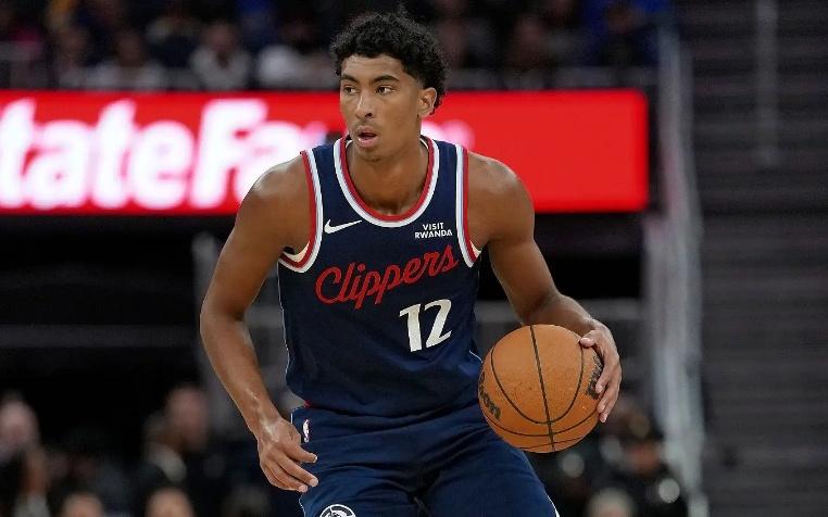 12分钟内豪取12分，快船后场新星抓住了最后的机会证明了自己