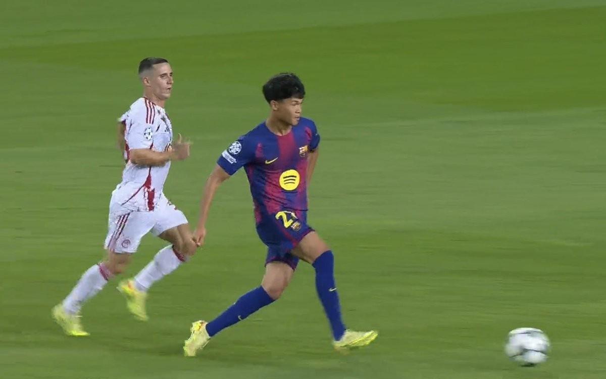 欧冠首秀献助攻，17岁巴萨小将德罗收获一线队生涯首次助攻