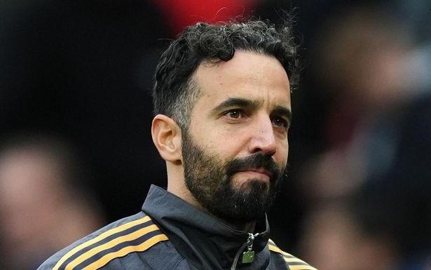 福斯特：曼联看起来很有信心，但争4与曼城相比差距依然明显