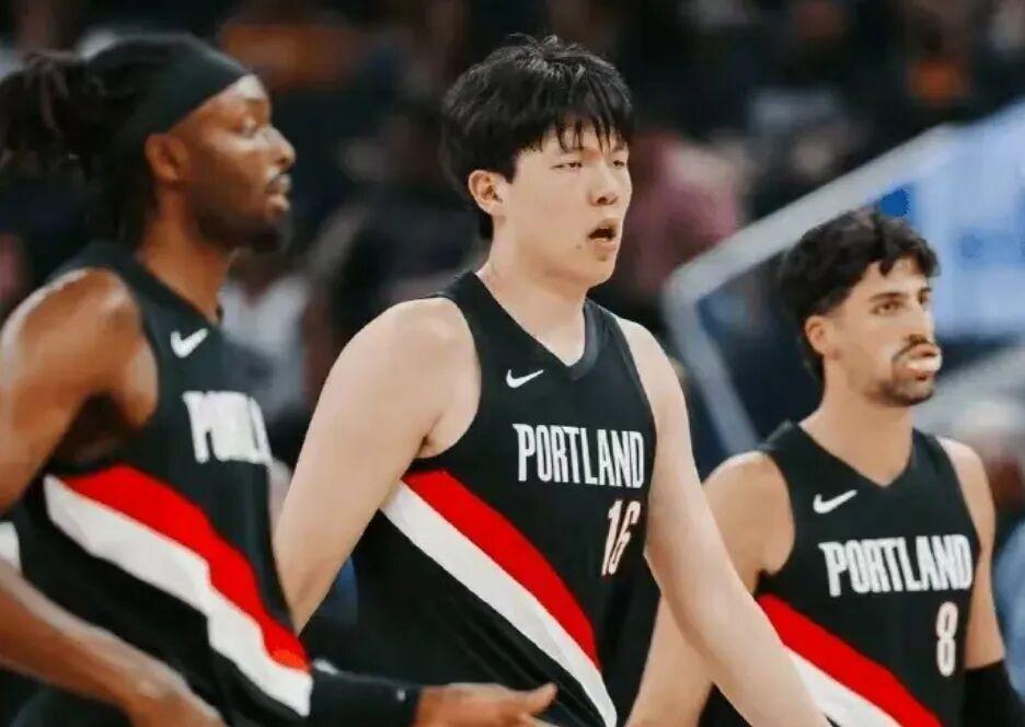 开拓者主帅点评杨瀚森，辽宁两将即将出国，上海10+6旧将加盟吉林