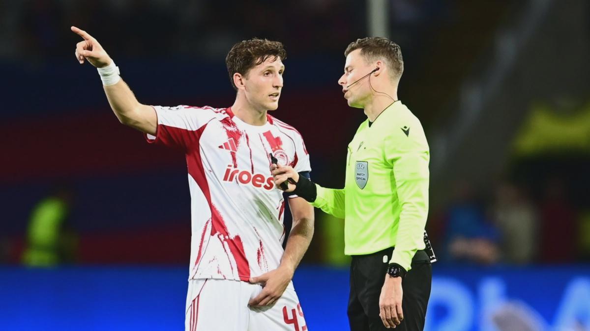 奥林匹亚科斯队长：开局我们表现不错，红牌影响了全队的心态