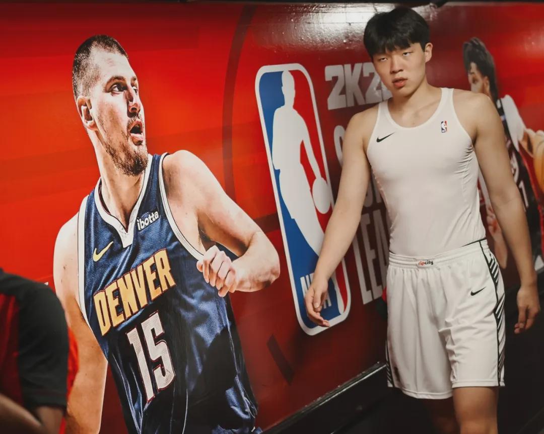 NBA新赛季40大中锋！约基奇联盟第一！杨瀚森力压艾顿